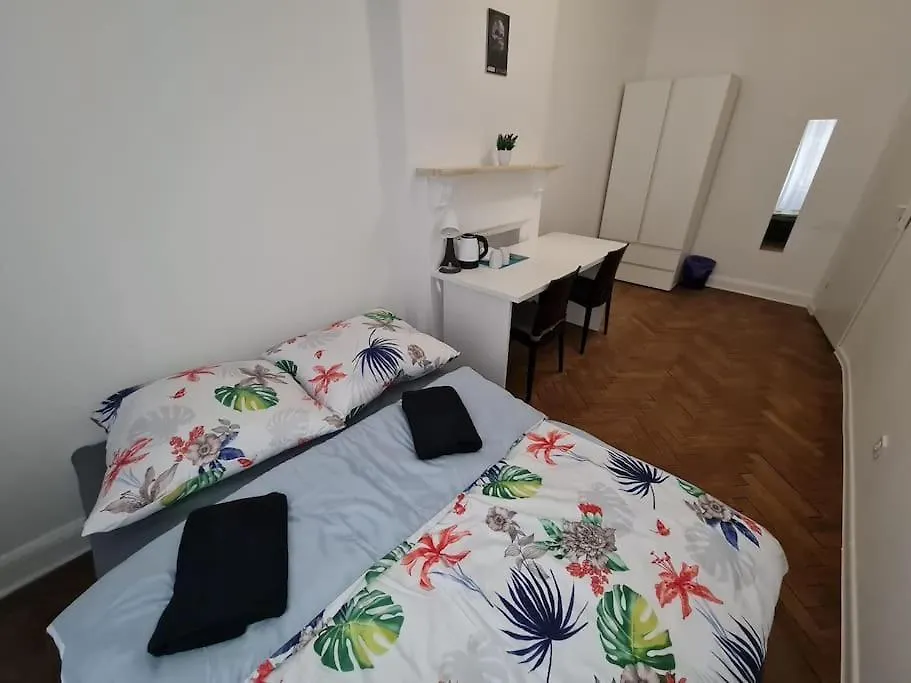 Fantastic Waw - Ok11 Room E Warsaw 0*,  Poland